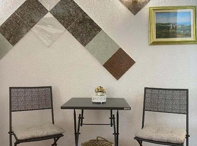 Apartman Naya